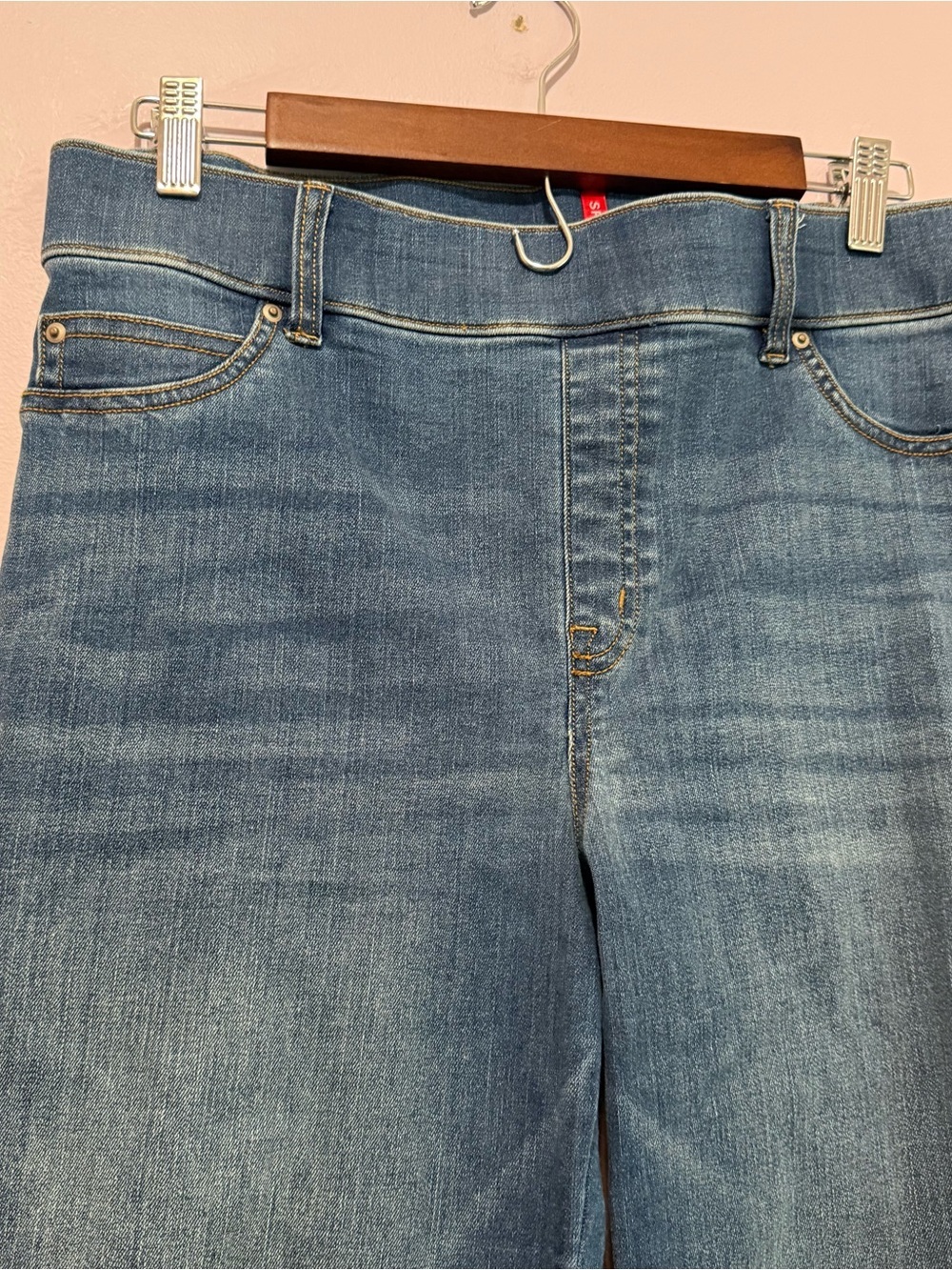 SPANX Pull On Stretch Flare Leg Jeans Medium Wash Size XL EUC 32 inseam - Picture 4 of 10